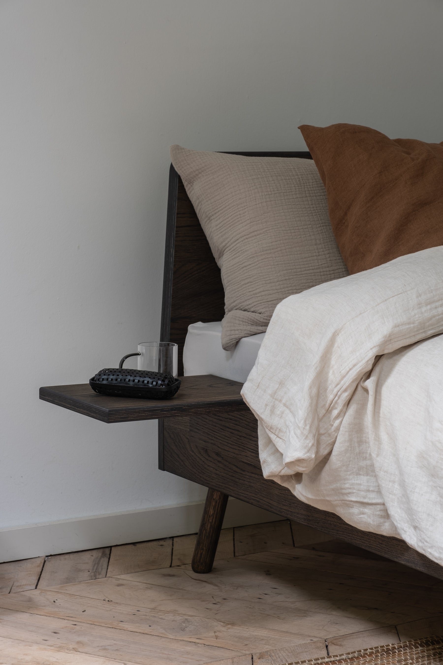 Basket bed donker eiken