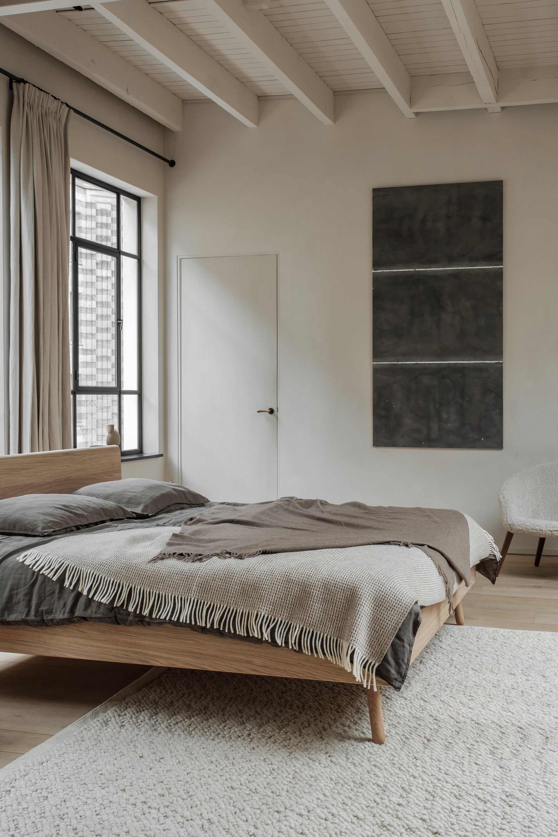 Basket bed licht eiken