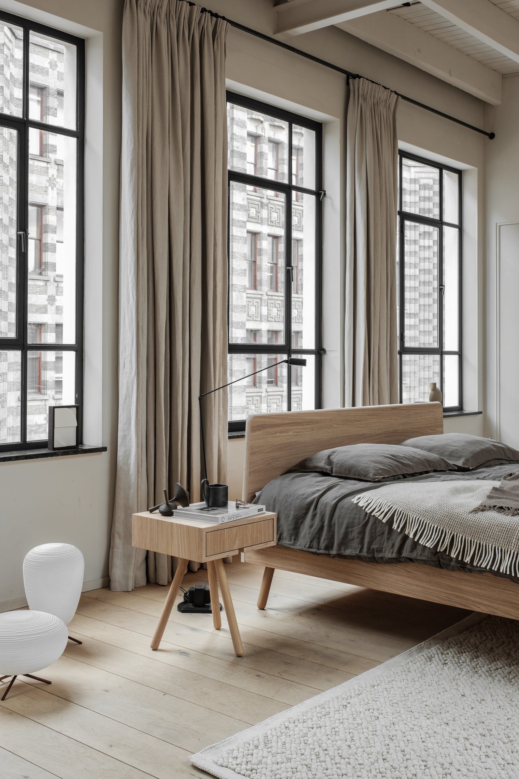 Basket bed donker eiken