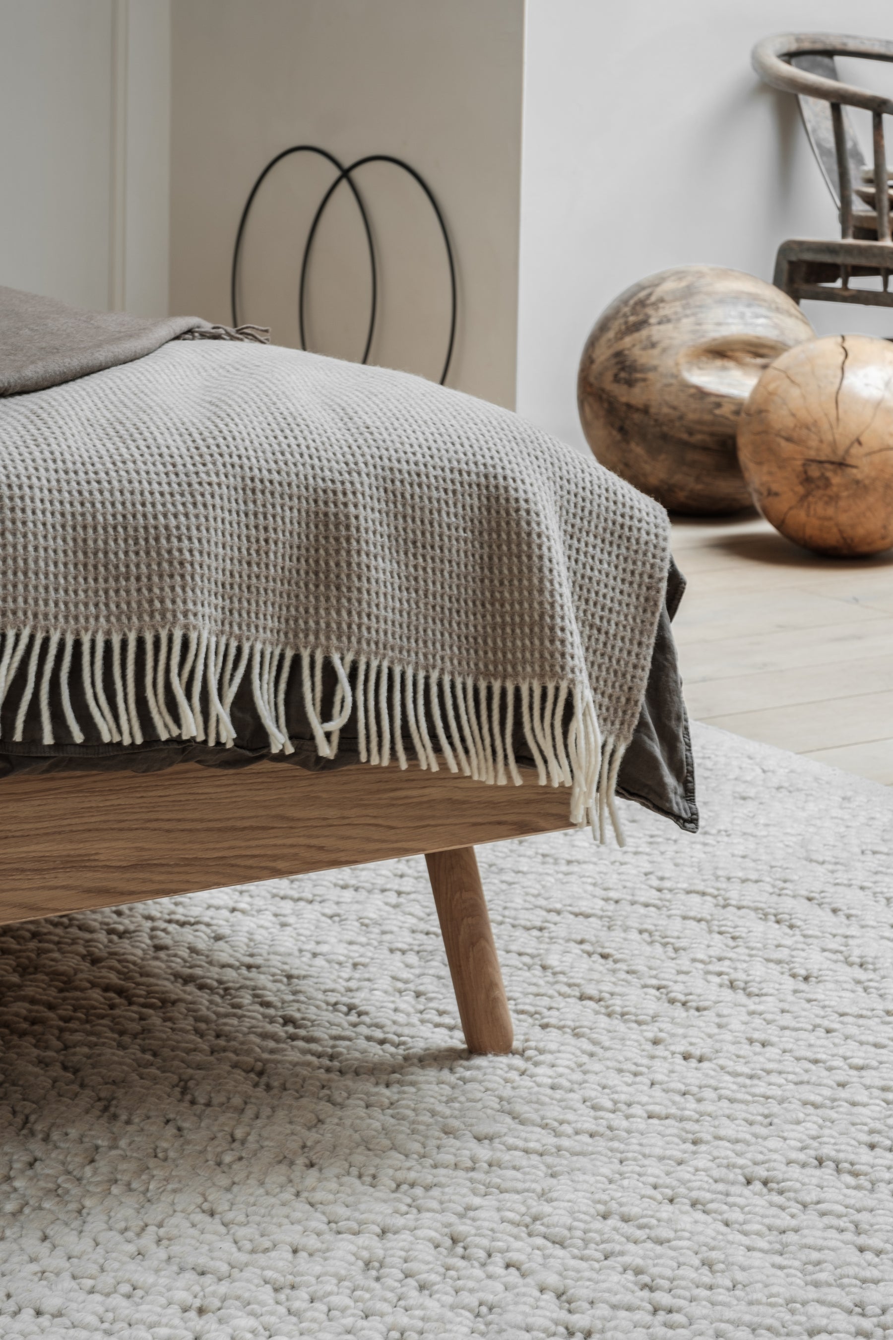 Basket bed licht eiken