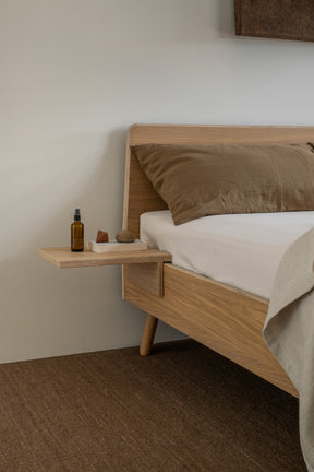 Basket bed licht eiken