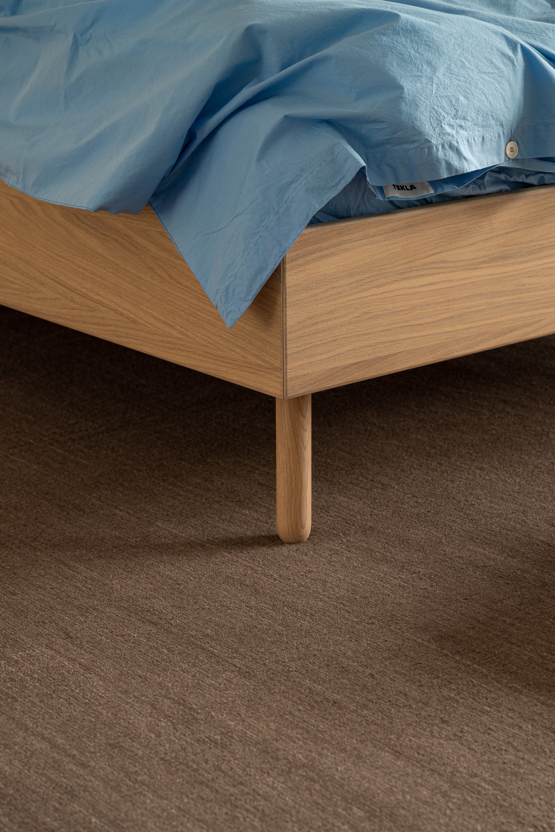 Basket bed licht eiken