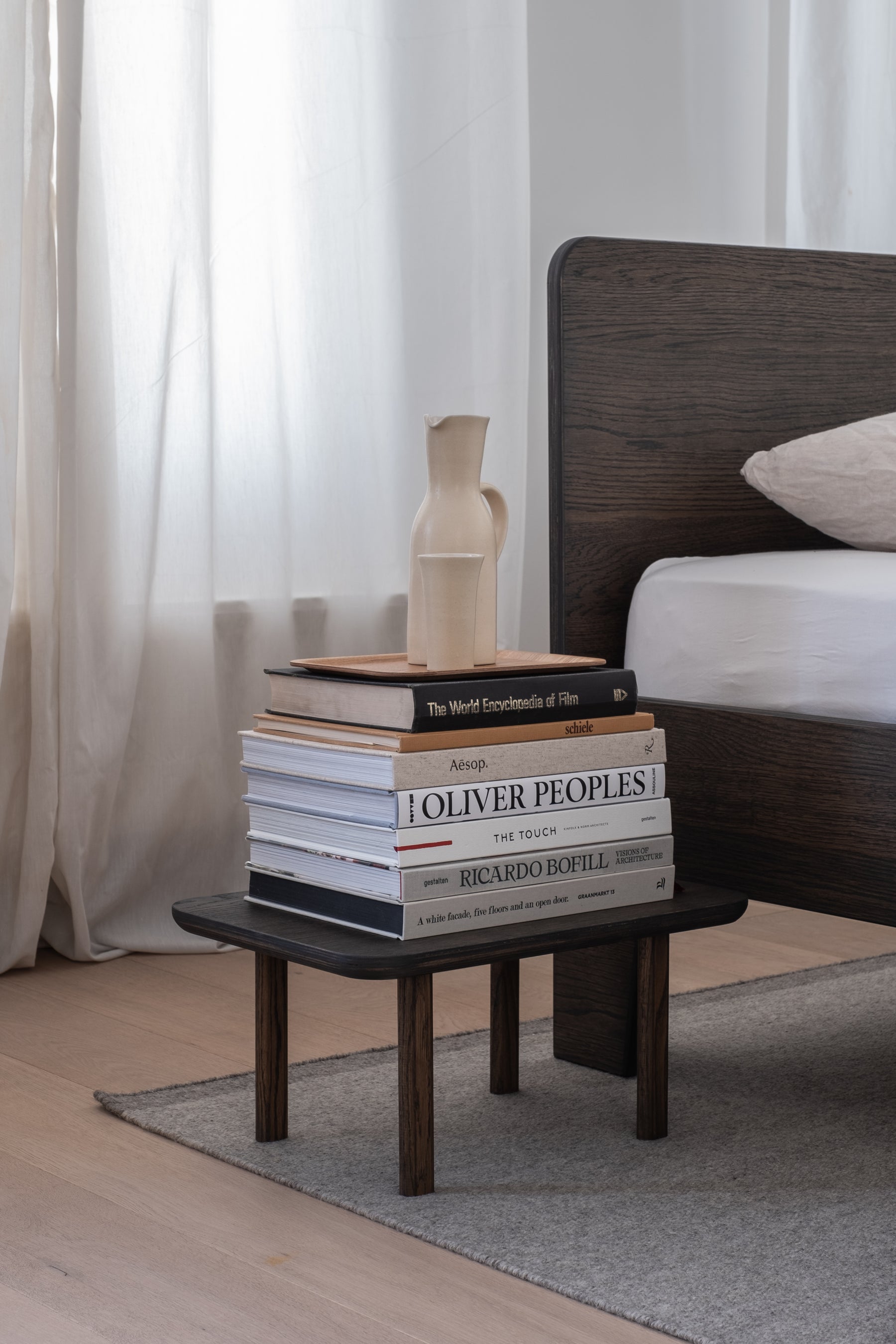 Stapelbaar meubel Piled donker eiken